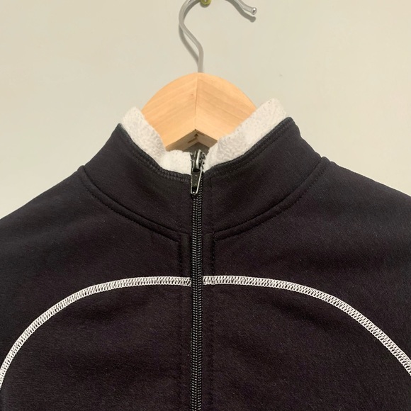 Children’s Fleece Zip-up Sweater - Picture 2 of 4